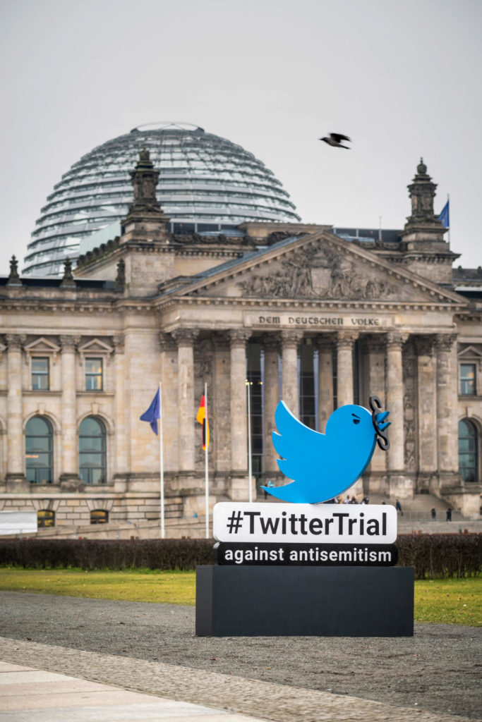 Fundamental case against Twitter - against antisemitism action in front of the Bundestag