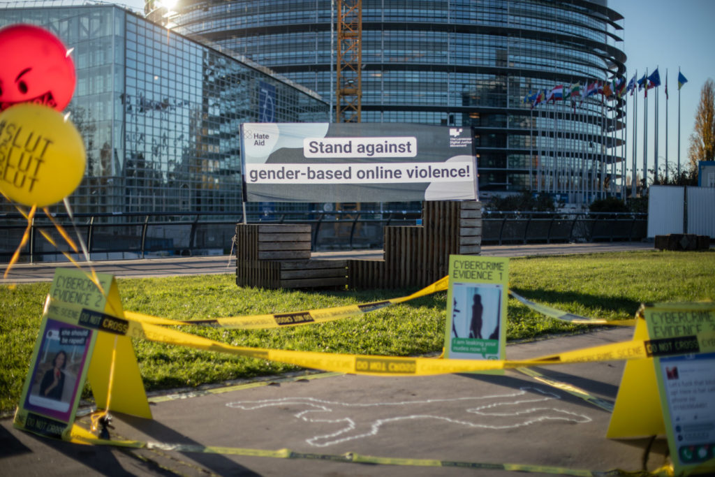 Setup vor dem Europäischen Parlament.