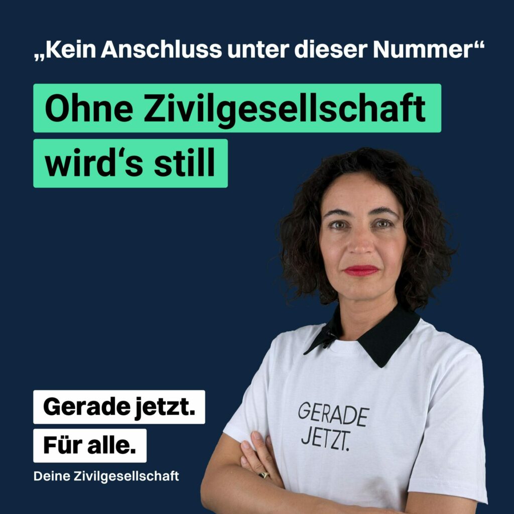Das Bild zeigt HateAid-CEO Anna-Lena mit der Headline: "Kein Anschluss unter dieser Nummer", Ohne Zivilgesellschaft wird's still.