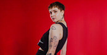 Portraitfoto von Janina Hille (Rocket Beans). Copyright: Leah Ruprecht Photography
